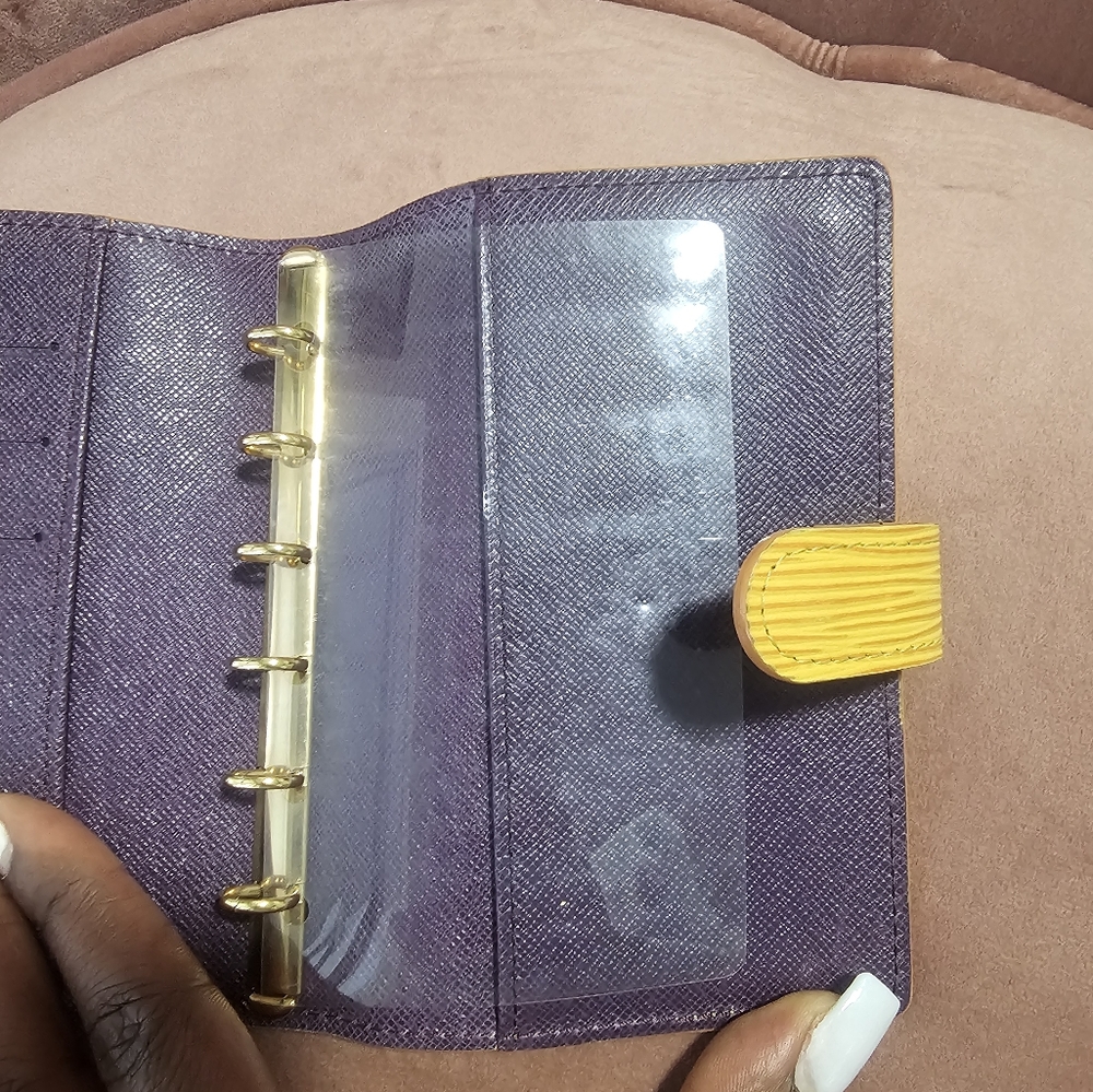 LOUIS VUITTON YELLOW EPI AGENDA - Picture 8 of 10